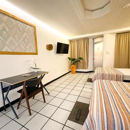 Hotel Sexta Avenida 타파출라 외부 사진