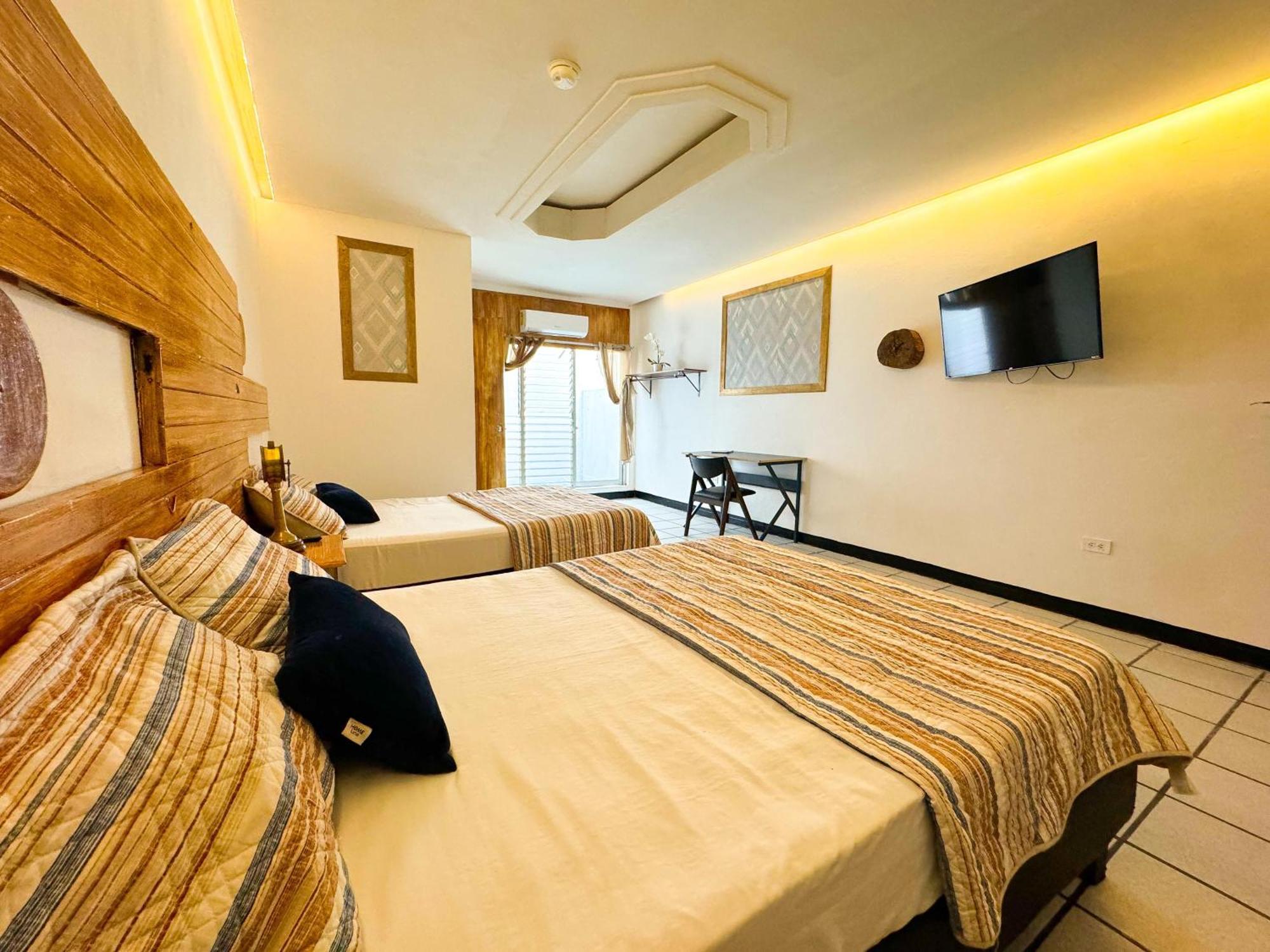 Hotel Sexta Avenida 타파출라 외부 사진