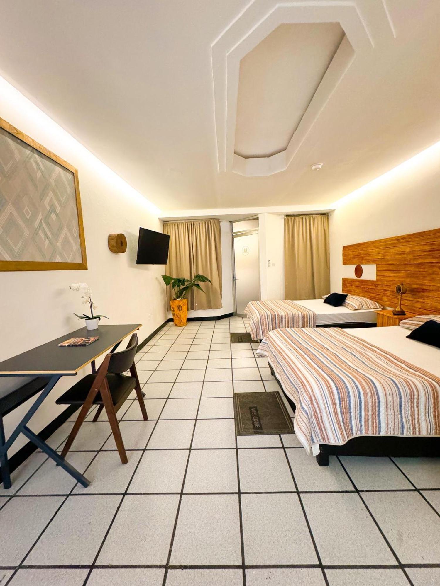 Hotel Sexta Avenida 타파출라 외부 사진