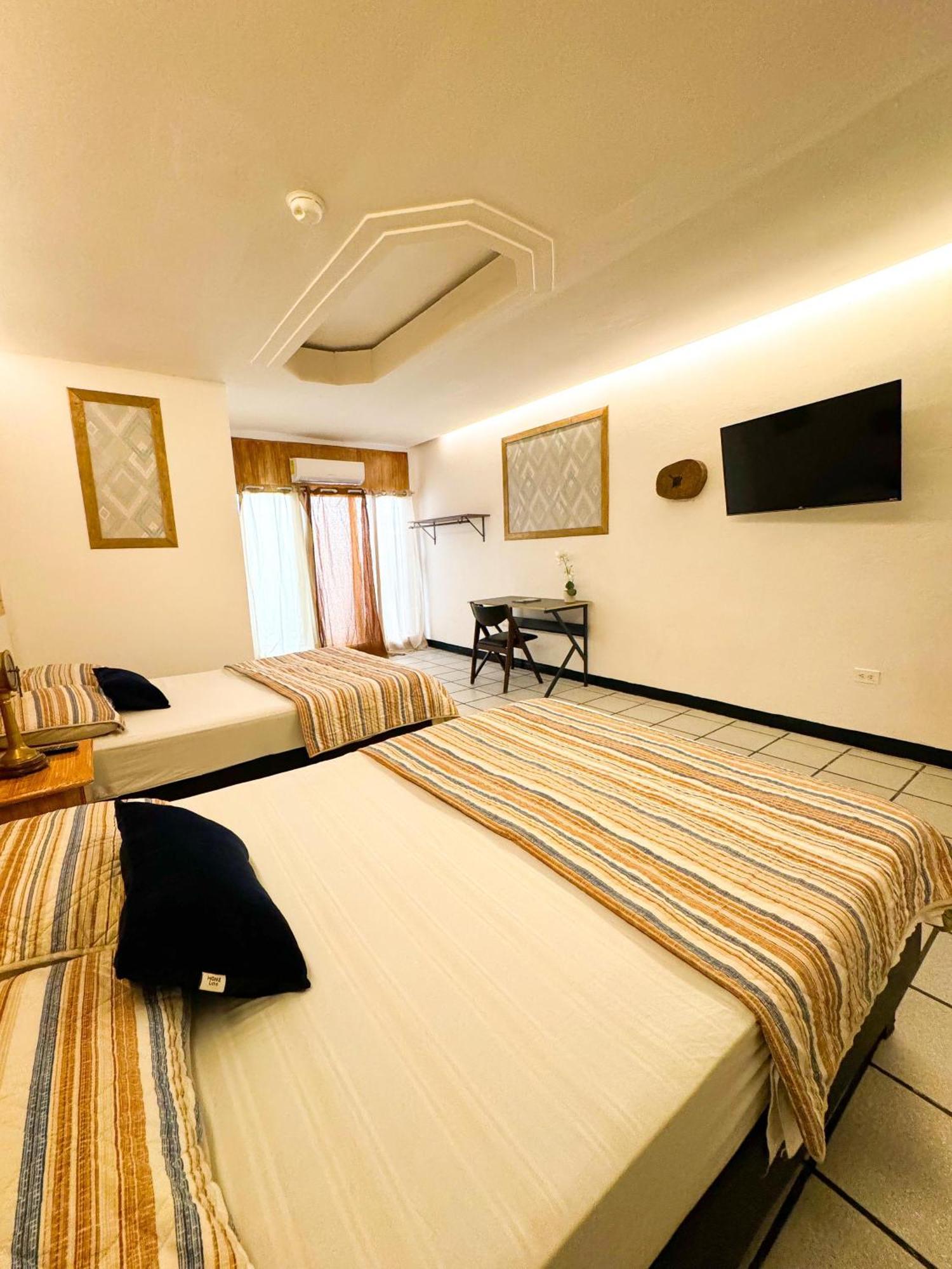 Hotel Sexta Avenida 타파출라 외부 사진